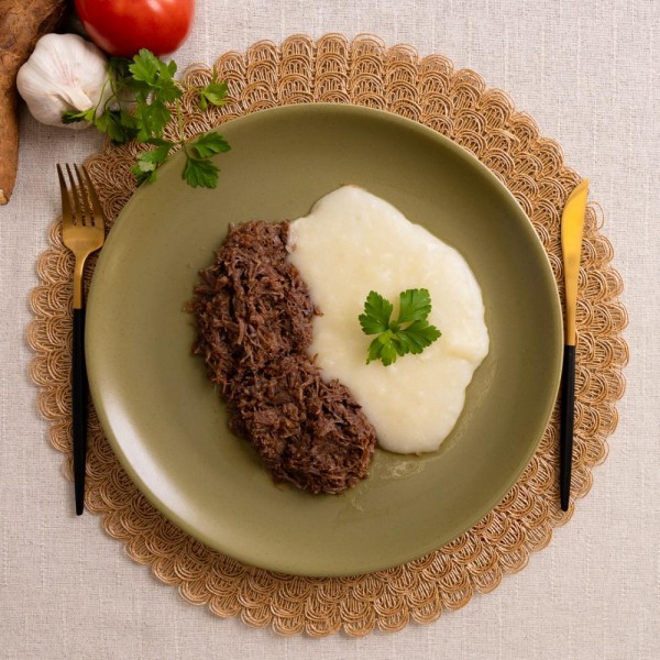 Marmita purê de aipim com carne desfiada 250g