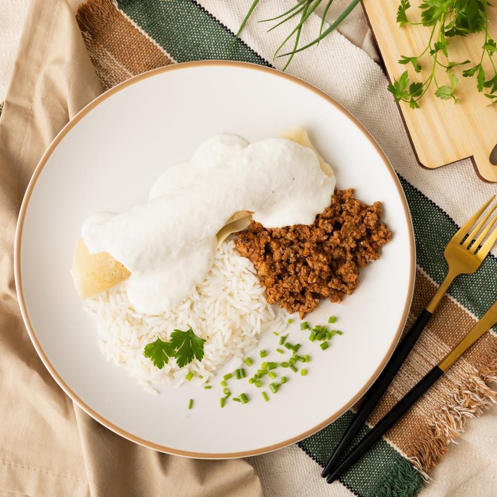 Marmita arroz com panqueca de carne ao molho branco 350g