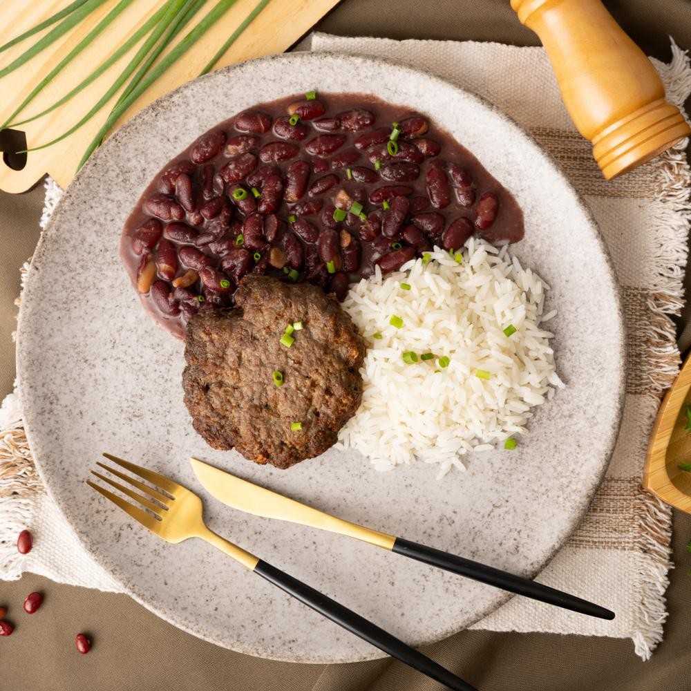 Marmita arroz e feijão vermelho com hamburguer de carne 500g
